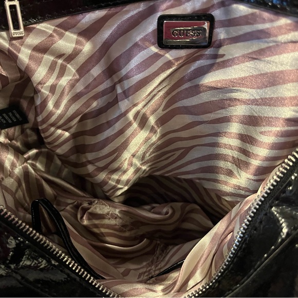 Guess Handbag - Picture 2 of 4
